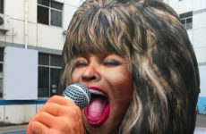 DREAMLAND MARGATE UNVEILS GIANT SCULPTURE OF TINA TURNER’S HEAD