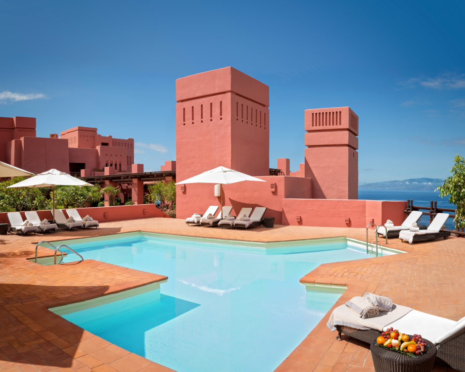 RITZ CARLTON: ABAMA STYLISH LUXURY IN TENERIFE