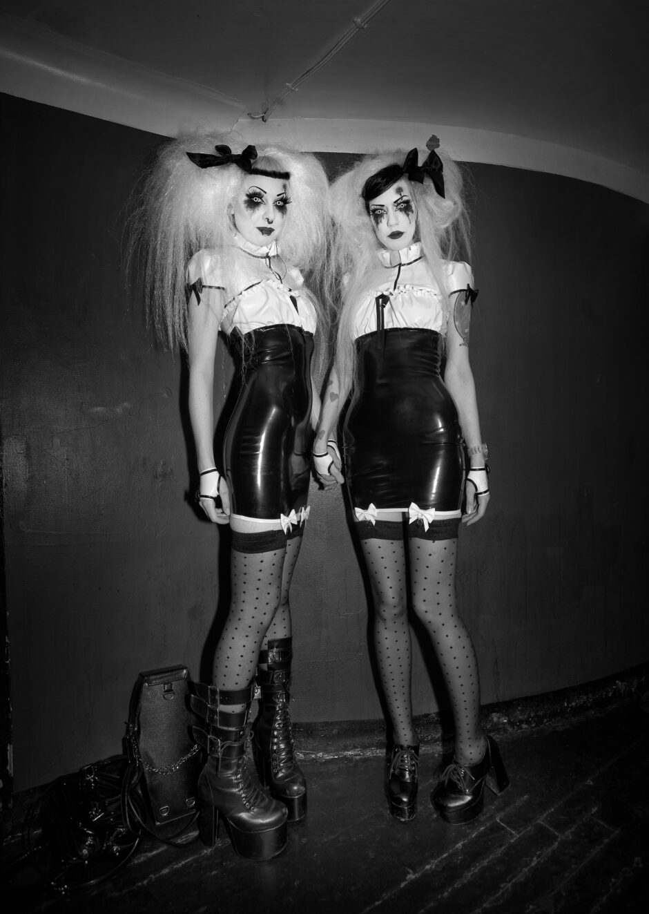 DEREK RIDGES: AN EXPLOSION OF STREET STYLE CREATIVITY