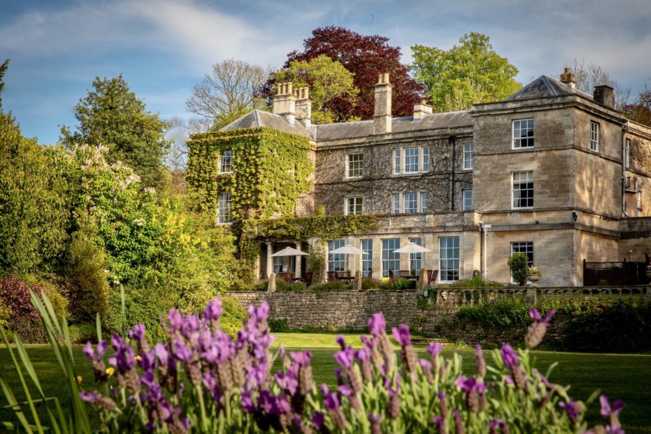 BURLEIGH COURT: A COTSWOLDS FOODIE RETREAT