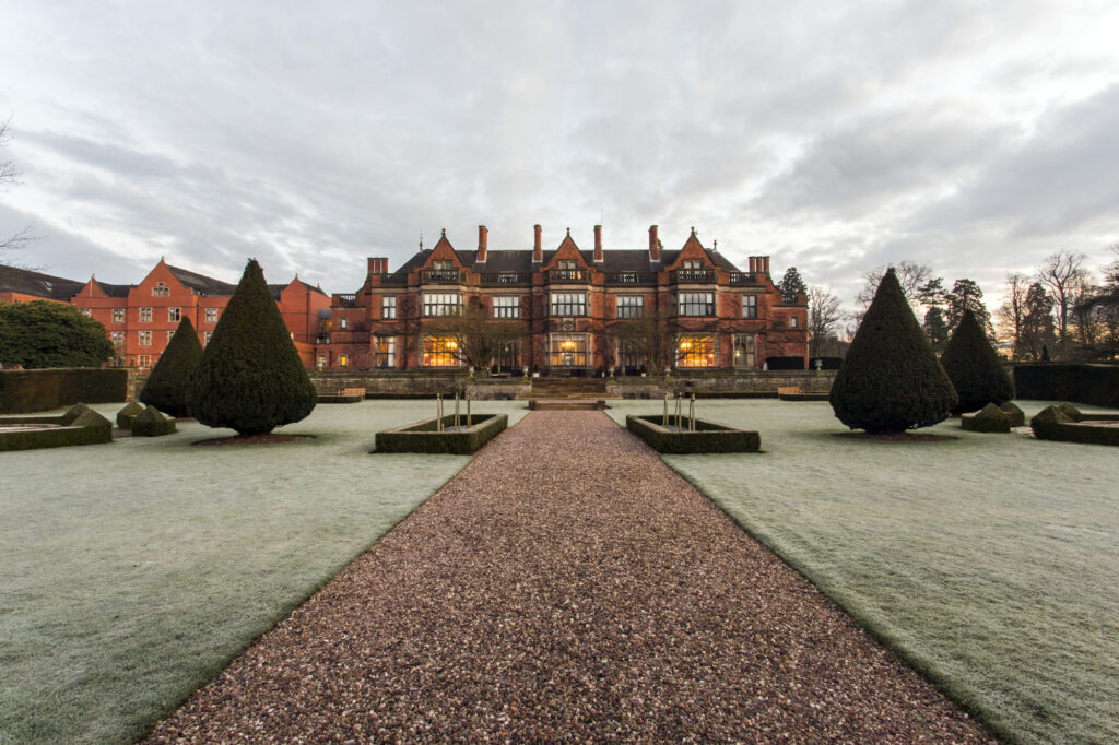 
FESTIVE SPA BREAK AT HOAR CROSS HALL
