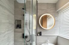 THE BATHROOM MASH-UP OF JAPANESE MINIMALISM AND SCANDINAVIAN SIMPLICITY