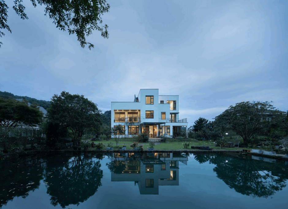 DESIGN-LED TRAVEL IN CHINA: INSIDE HANGZHOU’S MOUNTAIN-VIEW VILLA