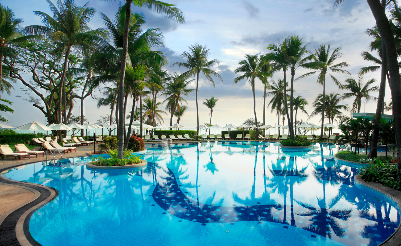 Centara Grand Hua Hin: Thailand’s Grand Old Dame Still Knows How to Seduce a Modern Traveller